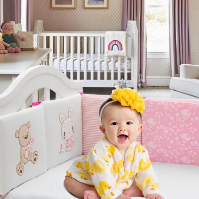 tour-de-lit-rose-avec-lapin-et-ourson-pour-bebe-princesse