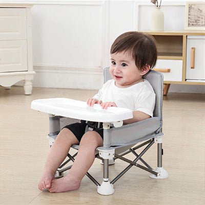 chaise-appoint-avec tablette-et-enfant