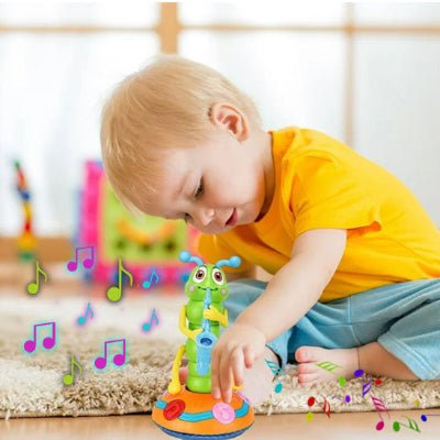jeu-saxophone-avec-bebe-qui-joue