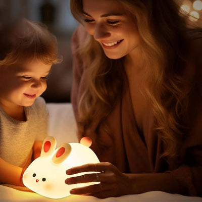 veilleuse-avec-enfant-et-maman